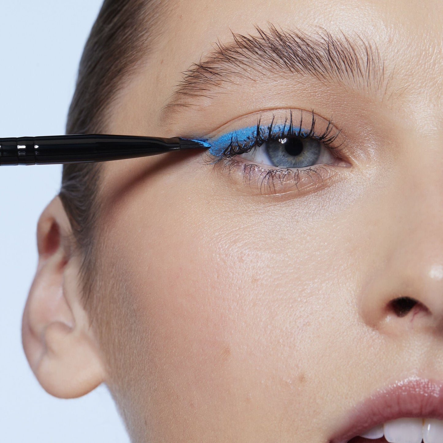 wing-it-liner-brush-b3 84091_Winged_Eyeliner_Brushy.jpg