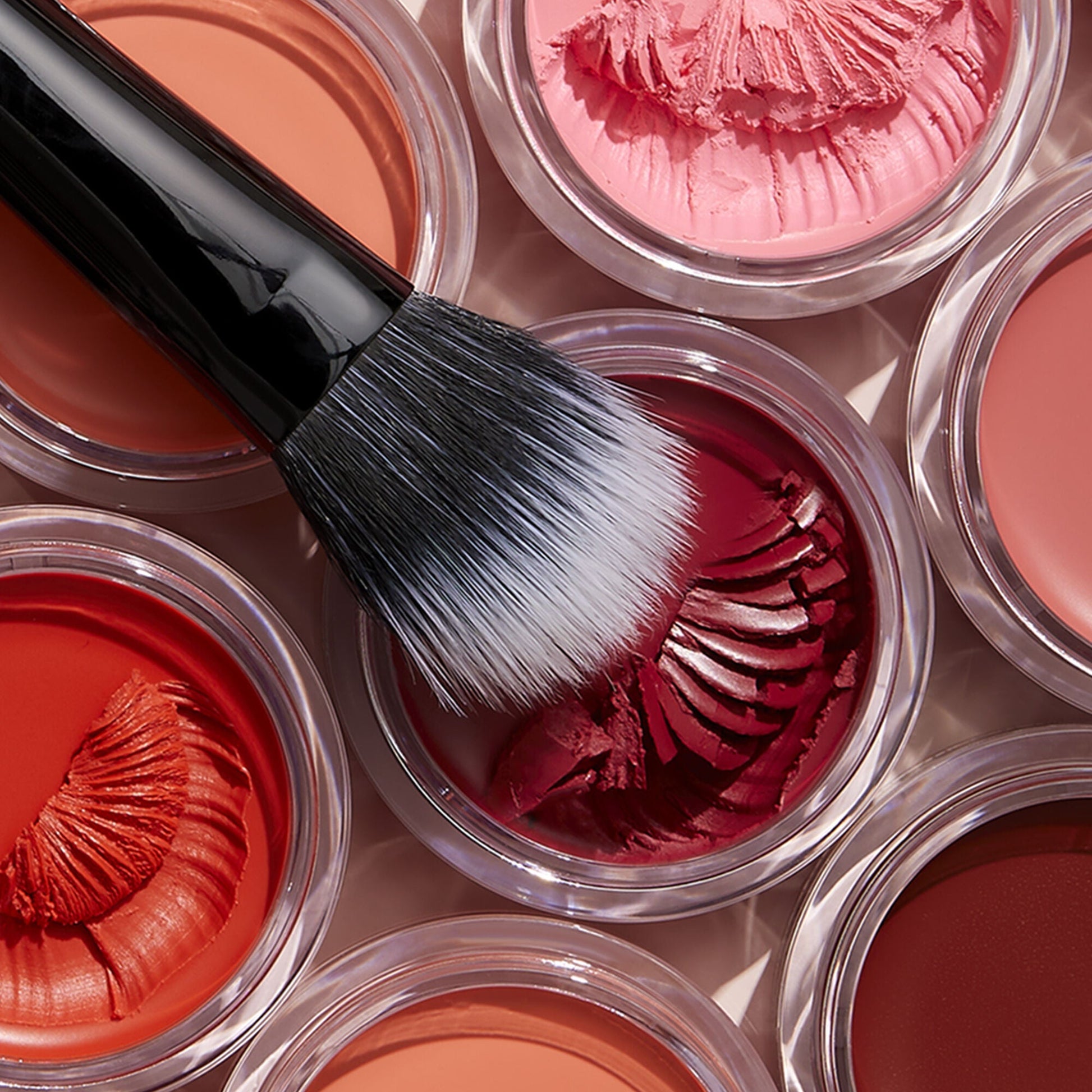 putty-blush-brush-c3 011321_PuttyBlush-Brush_V2_COMP_Final_IGF2.jpg