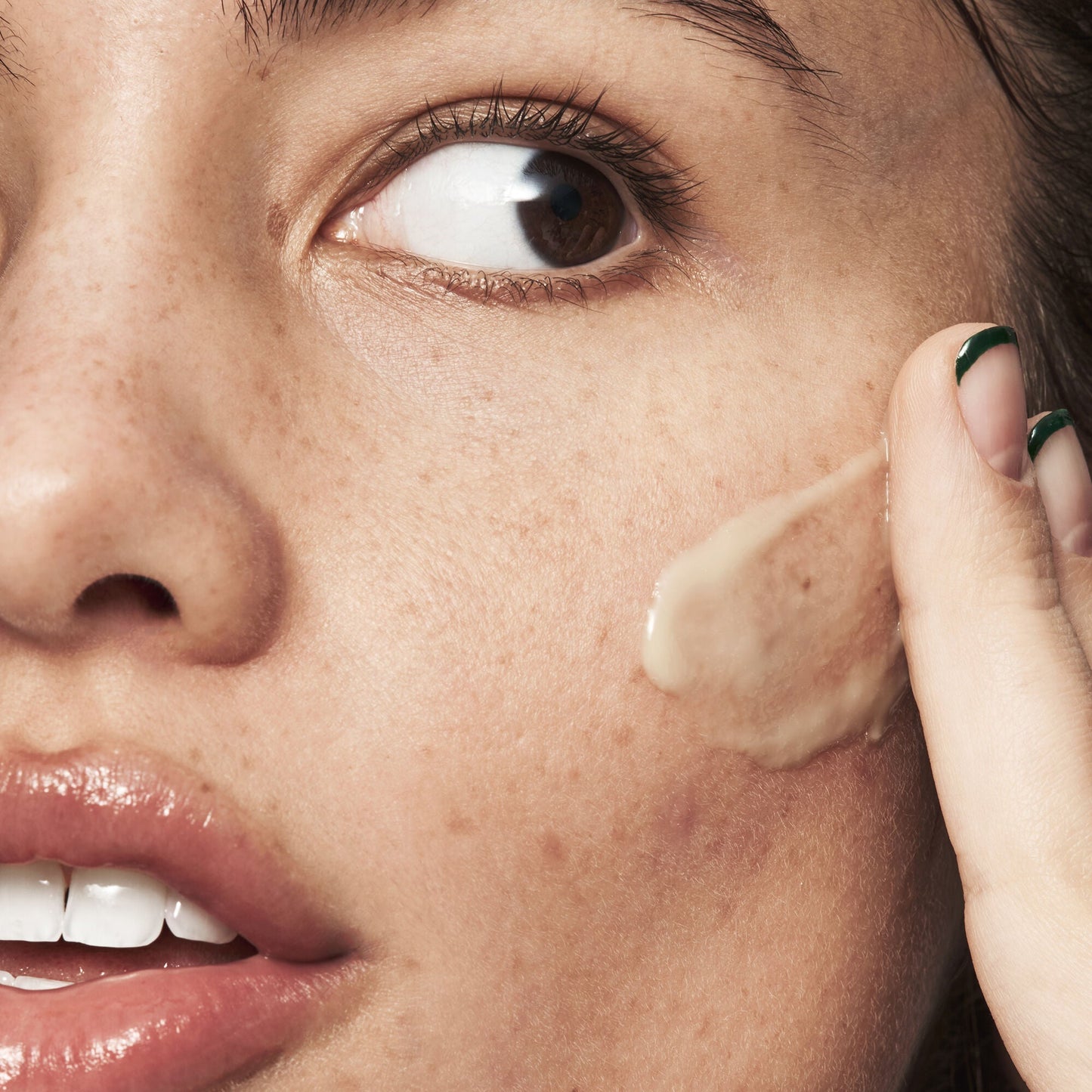 blemish-breakthrough-acne-calming-water-cream-s8 021522_Isabella_Acne_After_0462_FINAL_IGF_9e5f70b6-f47c-4bf3-9a7f-a9f223867f61.jpg