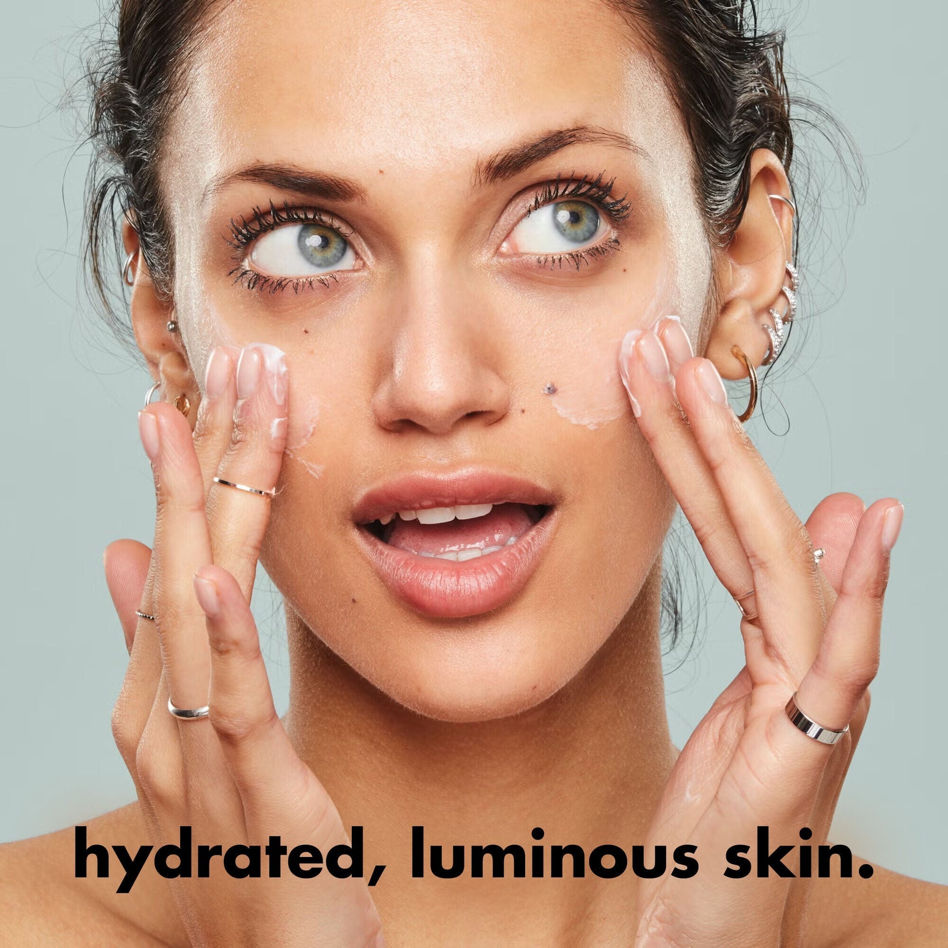 holy-hydration-face-cream-fragrance-free-n4 0226_EDU_HHFaceCreamFragranceFree_Benefit.jpg