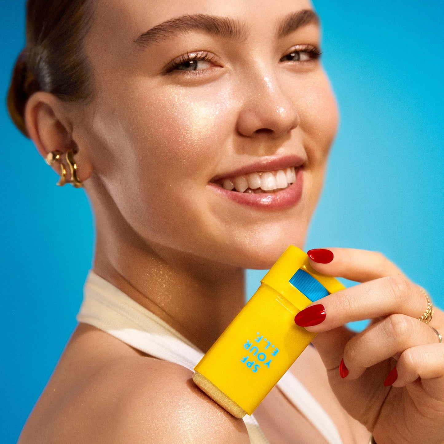 suntouchable-invisi-stick-spf-50-glitz-t0 030526_SKIN_Haley_Invisistick-Glitz_0987_w3QC_IGF.jpg