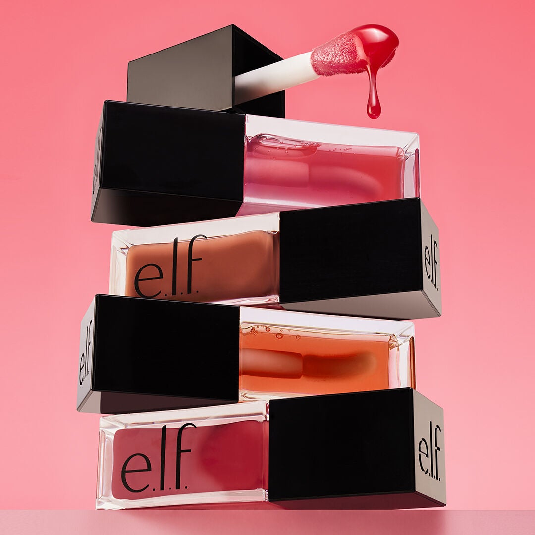 glow-reviver-lip-oil-r2 053023_SL_GlowRev_Fam_FOCUSSTACK-2RGB_IGF_a02f77a9-bf07-4a60-8c73-7b207cf9f12d.jpg
