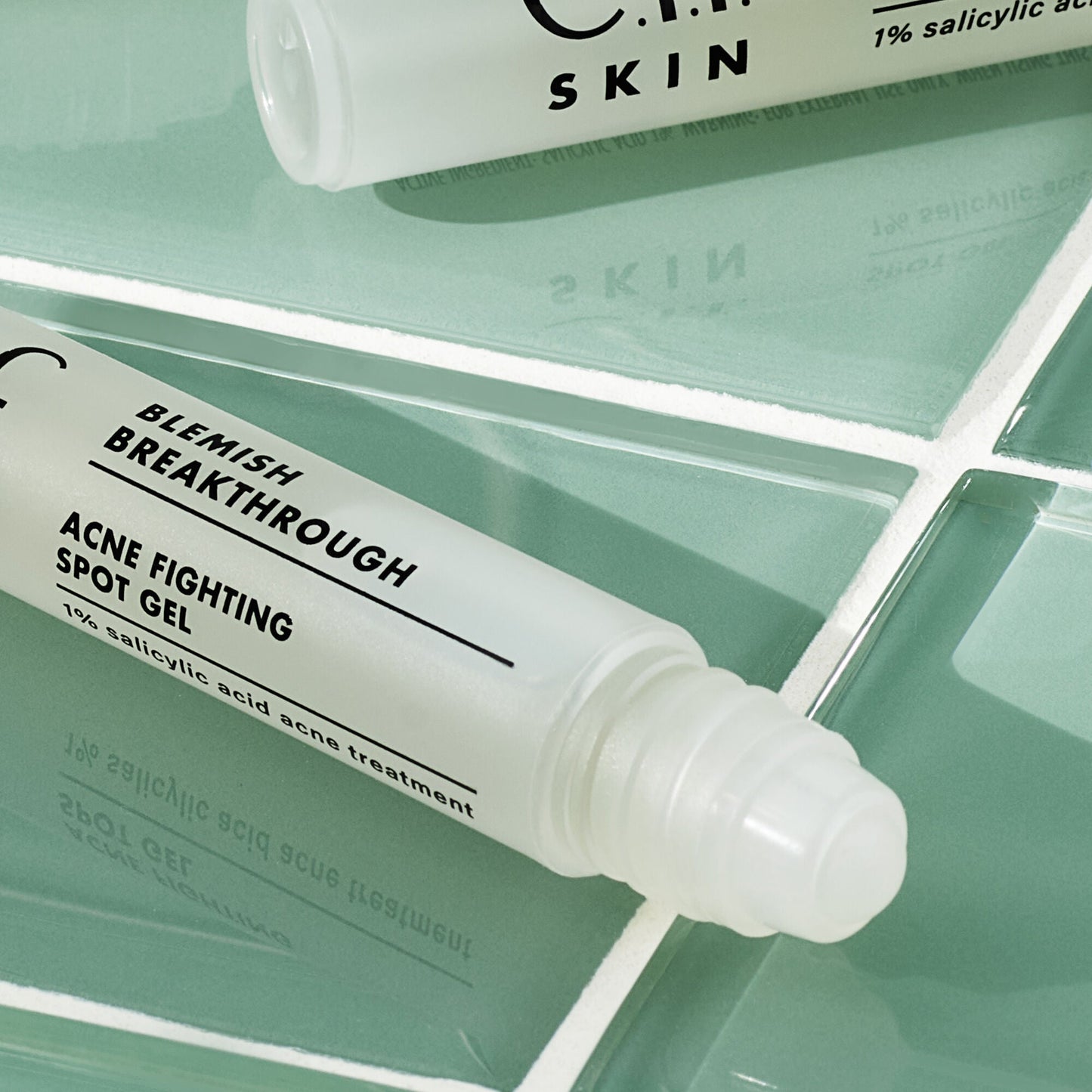 blemish-breakthrough-acne-fighting-spot-gel-d1 05_021622_SL_BT_Gel_Main_0218_FINAL_IGF_V2.jpg