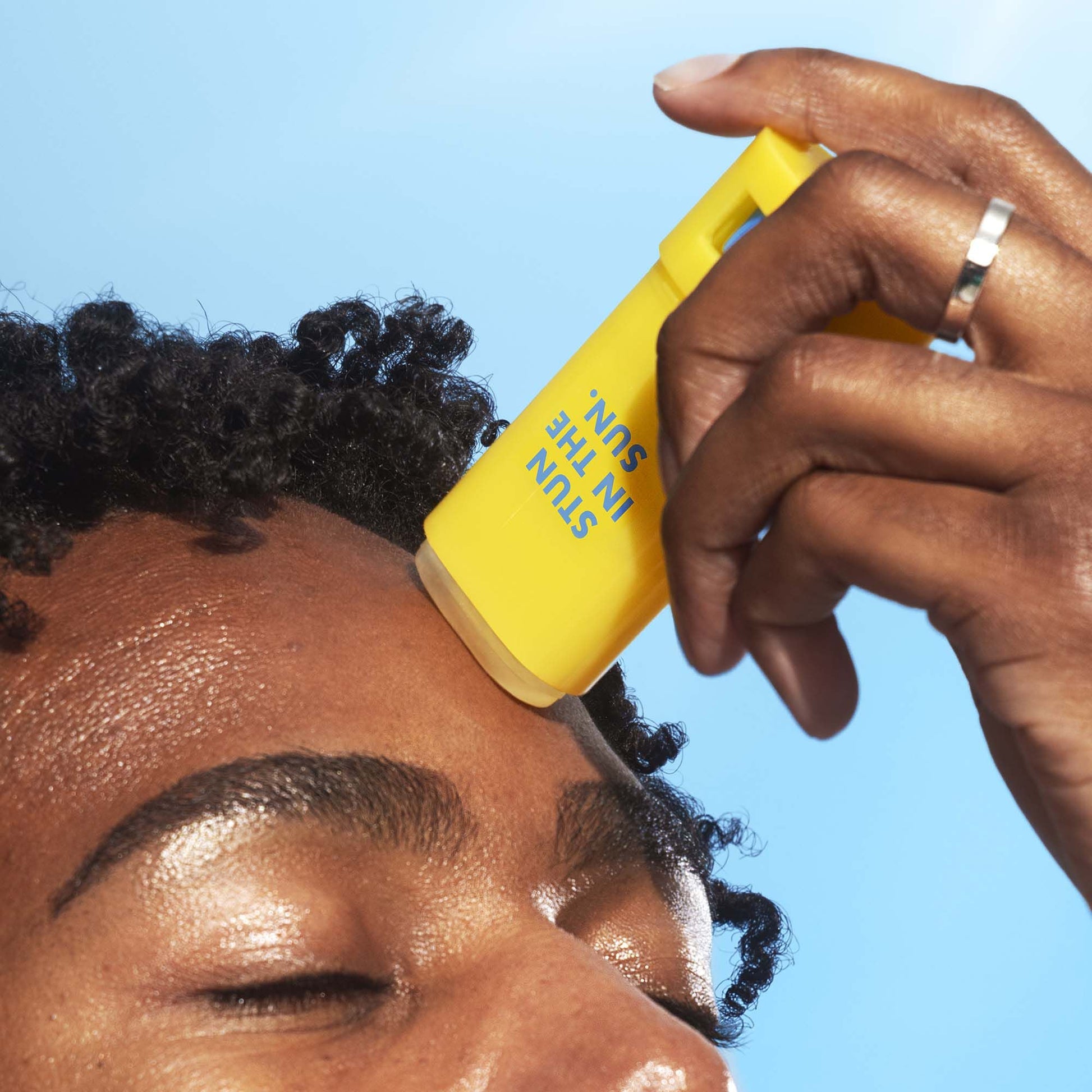 suntouchable-invisi-stick-spf-50-c3 060624_Mikel_InvisiStick_0107_v2_IGF.jpg