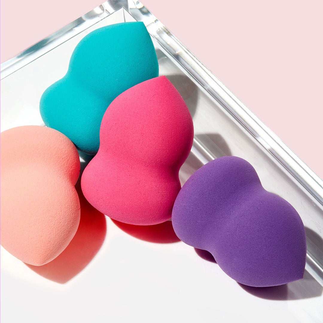 blending-sponge-peach-q9 0619_SocialIGF_Sponges4.jpg