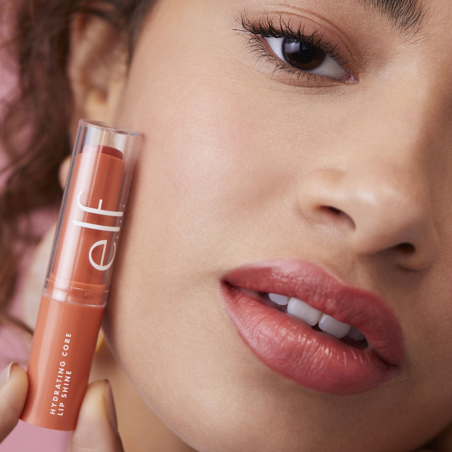 hydrating-core-lip-shine-i1 08112020_Alyssa_AmpItUp-0157_IGF_0dcd7b08-d8a1-41c3-a293-6fb7fa4ca7dd.jpg