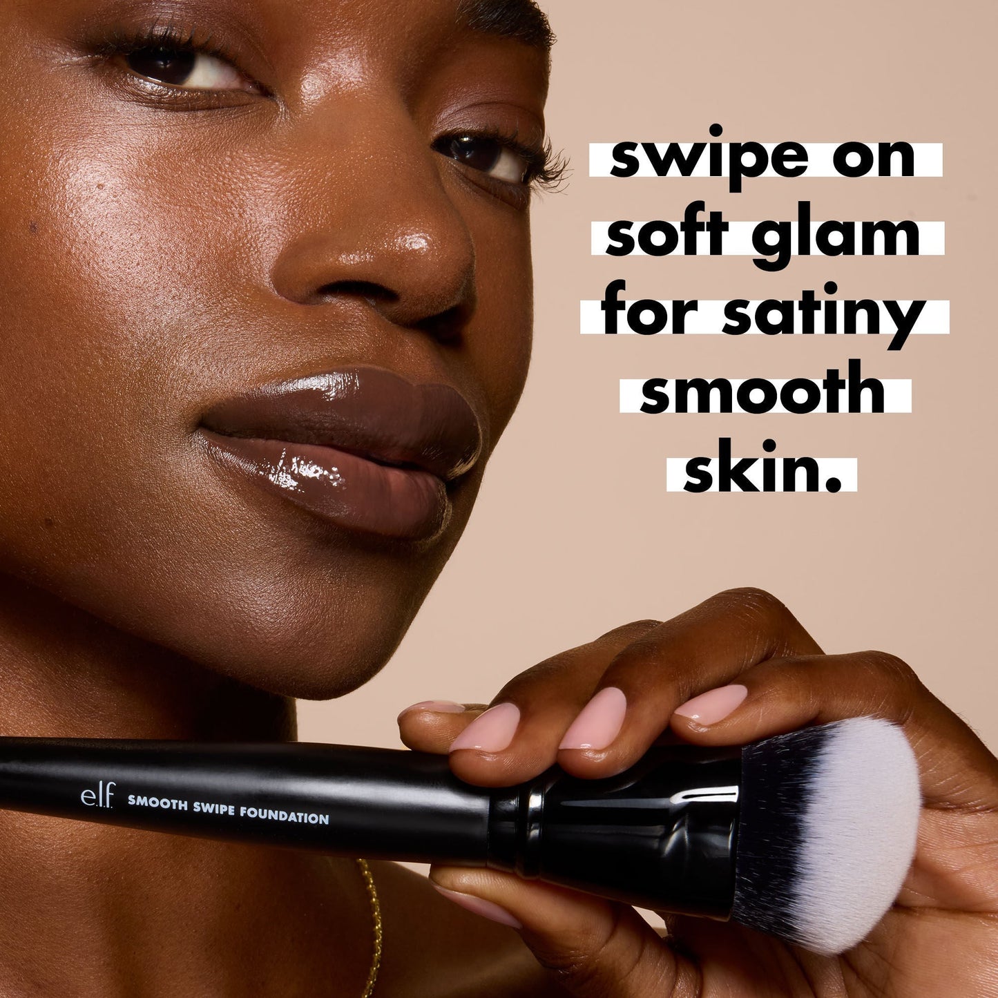 smooth-swipe-foundation-brush-l4 0925_EDUCATION_SMOOTHSWIPEFOUNDATIONBRUSH_PAIRING_20FOUNDATION_20_20BRUSH_20OPTION2.jpg