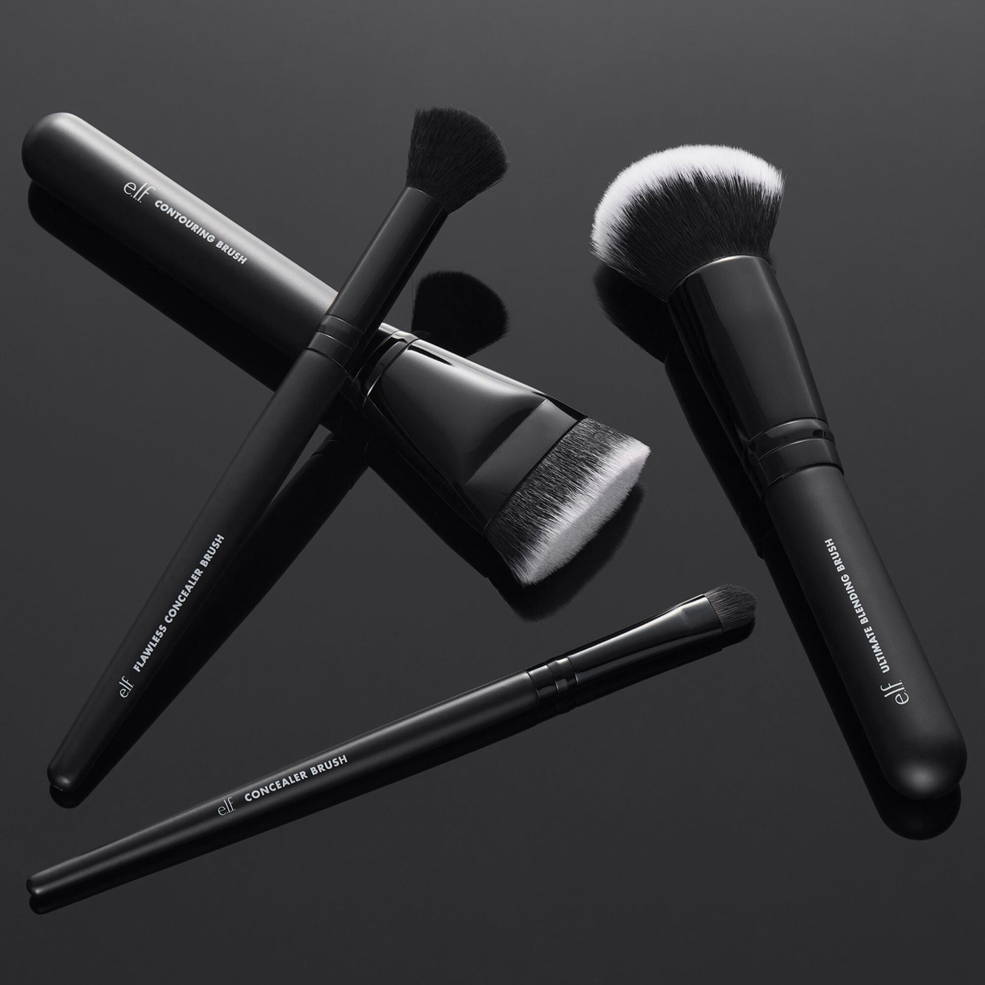 foundation-and-concealer-brush-set-d1 12142020_ComplexionPerfection-FaceBrush_0028_FocusBracket-MAIN_V2_IGF.jpg