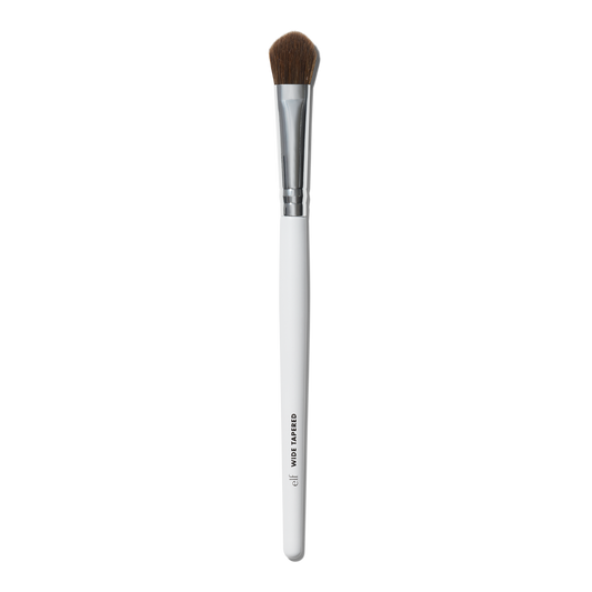 wide-tapered-eyeshadow-brush-a2 21994_OPENA_R.png