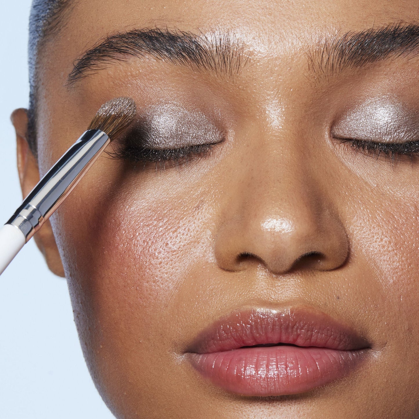 wide-tapered-eyeshadow-brush-a2 21994_Wide_Trapered_Eyeshadow_Brush.jpg
