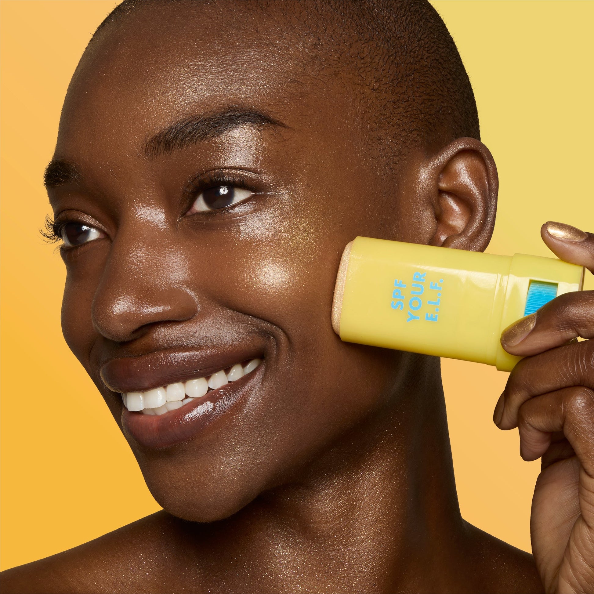 suntouchable-invisi-stick-spf-50-glitz-t0 57109_SUNTOUCHABLES_INVISI_STICK_IYANNA_0124_V4.jpg