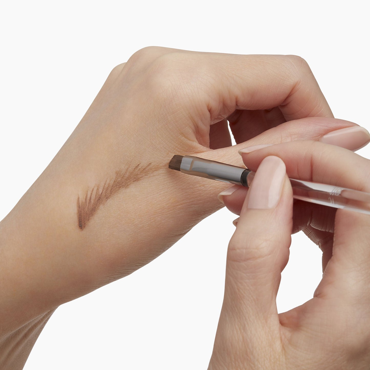 precision-dual-sided-eyebrow-brush-d7 85315_PrecisionDualSidedEyebrowBrush_Model_V2.jpg