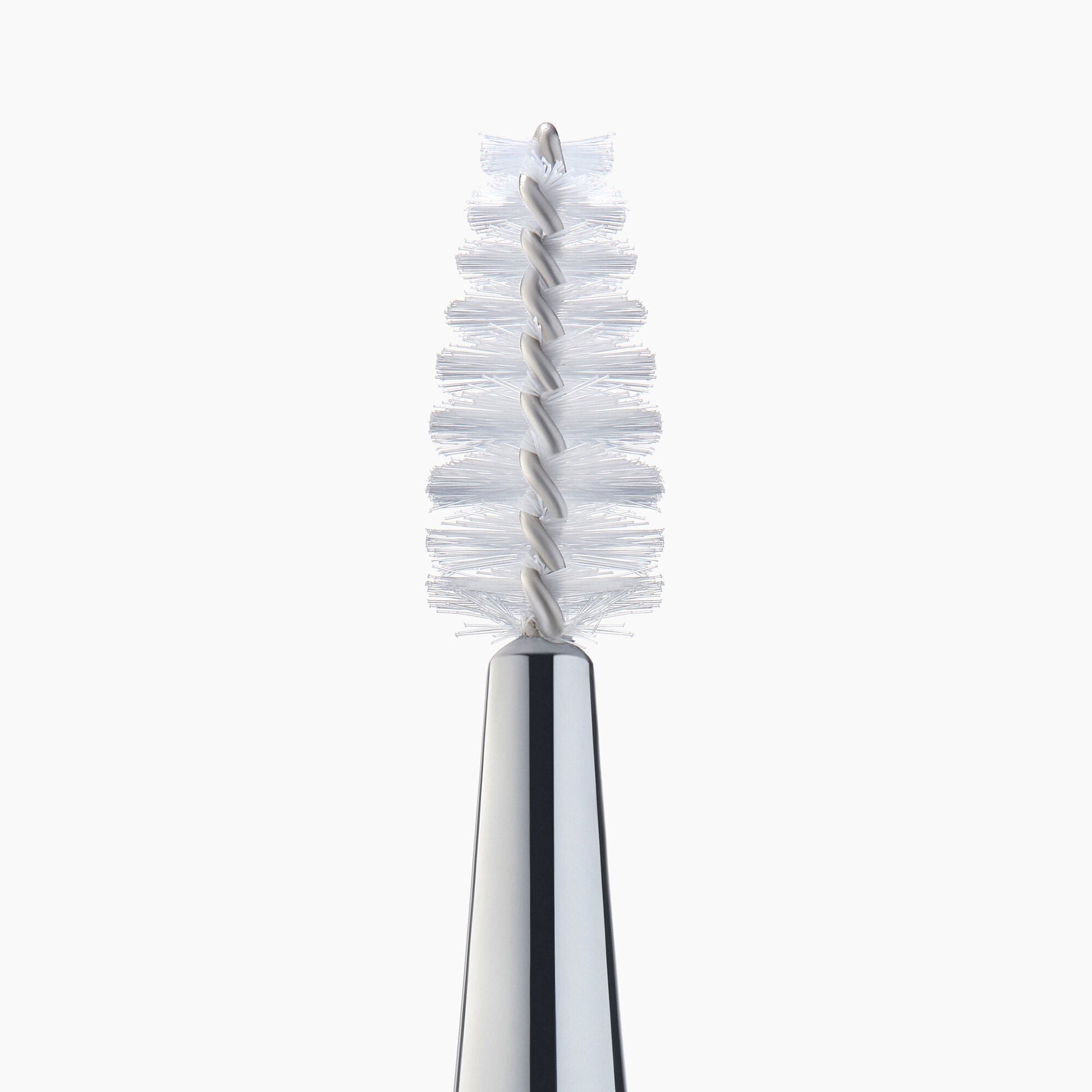 precision-dual-sided-eyebrow-brush-d7 85315_PrecisionDualSidedEyeshadowBrush_Macro_1_V2.jpg