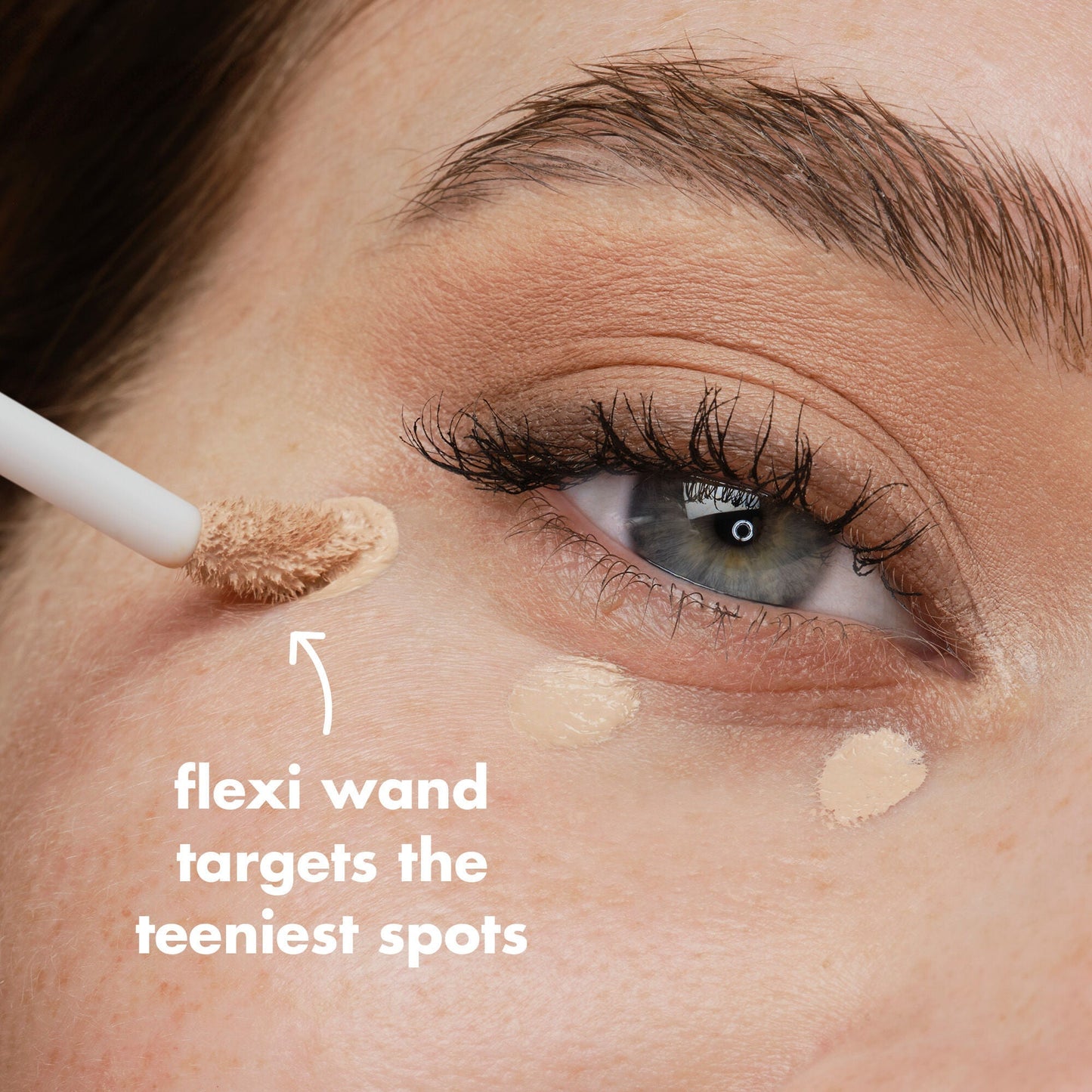 soft-glam-satin-concealer-t4 SP26_EDUCATION_SOFTGLAM_CONCEALER_APPLICATOR_bd5671e5-6b17-451a-b06e-2a5ddadba8cf.jpg